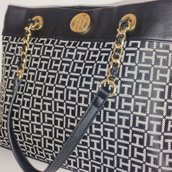 Tommy Hilfiger - Picture 4 of 9